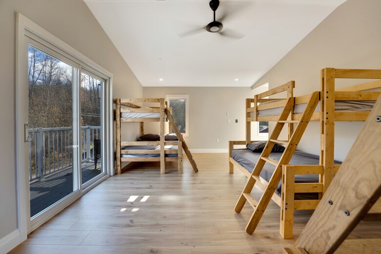 Coe Hill - Wollaston, Canada