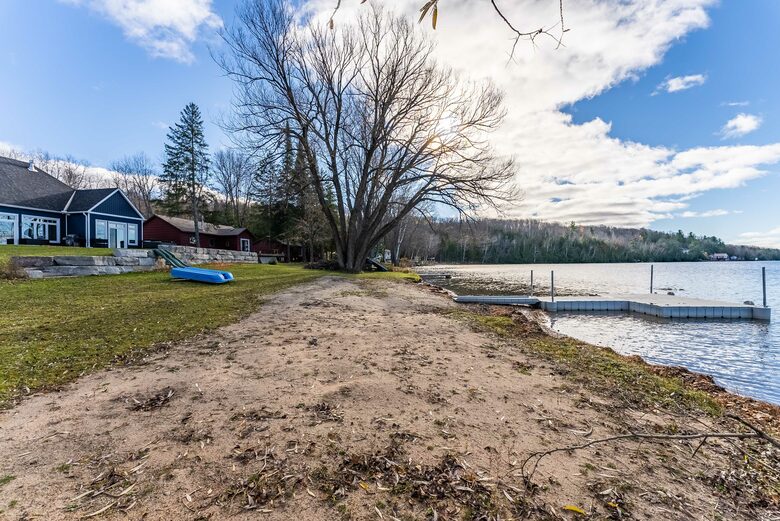 Coe Hill - Wollaston, Canada