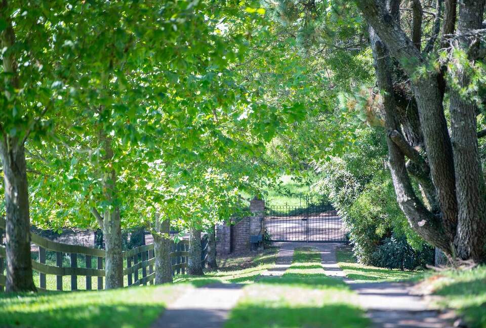Southwood Australian farm - Burrawang, Australia