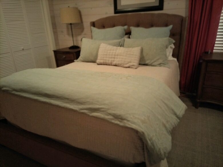 Queen bedroom main house
