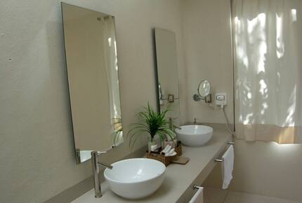 Casa Vista Bonita - Spectacular Modern Villa - Valle de Bravo, Mexico