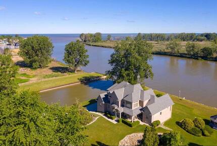 7 bedroom Villa on Lake St Clair - Lakeshore, Canada