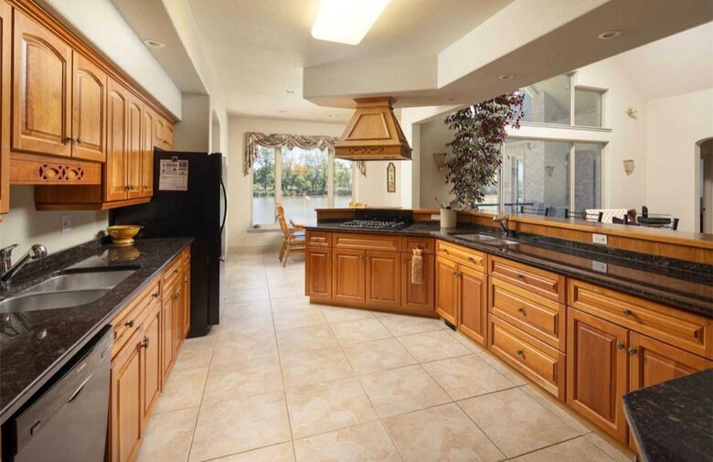 7 bedroom Villa on Lake St Clair - Lakeshore, Canada