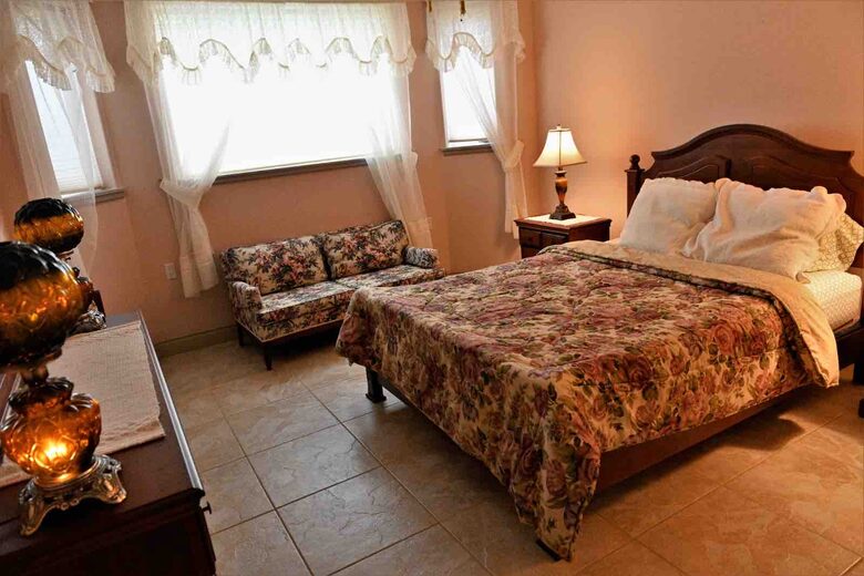 7 bedroom Villa on Lake St Clair - Lakeshore, Canada