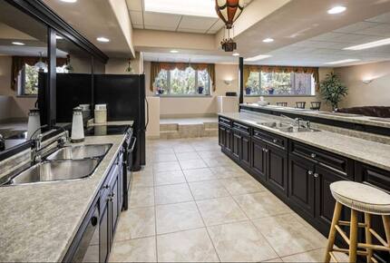 7 bedroom Villa on Lake St Clair - Lakeshore, Canada