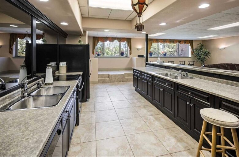 7 bedroom Villa on Lake St Clair - Lakeshore, Canada