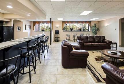 7 bedroom Villa on Lake St Clair - Lakeshore, Canada