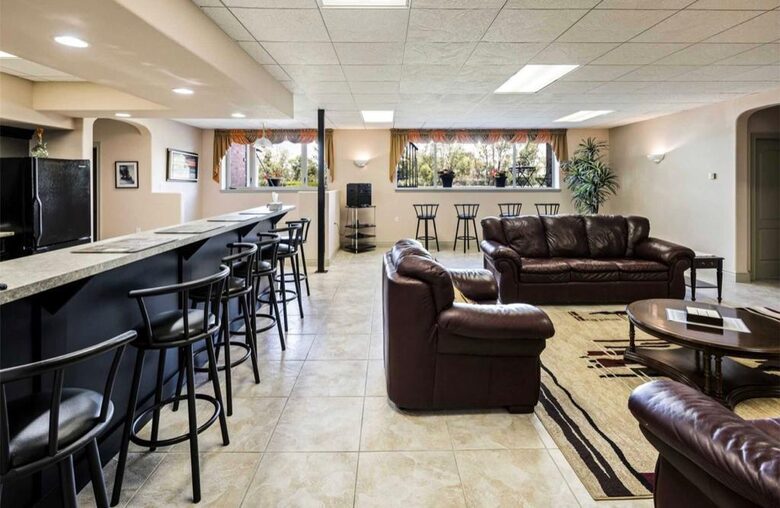 7 bedroom Villa on Lake St Clair - Lakeshore, Canada