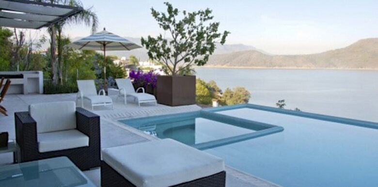 Casa Vista Bonita - Spectacular Modern Villa - Valle de Bravo, Mexico