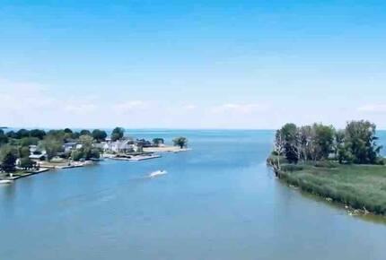 7 bedroom Villa on Lake St Clair - Lakeshore, Canada