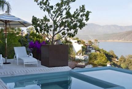 Casa Vista Bonita - Spectacular Modern Villa - Valle de Bravo, Mexico