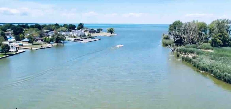 7 bedroom Villa on Lake St Clair - Lakeshore, Canada