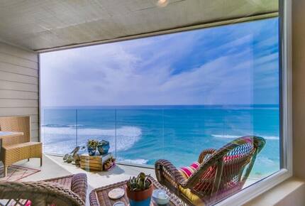 Ocean Front Luxury Beach Condo with Pool and Spa - Solana Beach, California