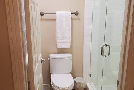 Ocean Front Luxury Beach Condo with Pool and Spa - Solana Beach, California