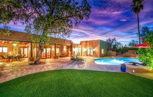 Tucson Panorama Desert Escape - Tucson, Arizona