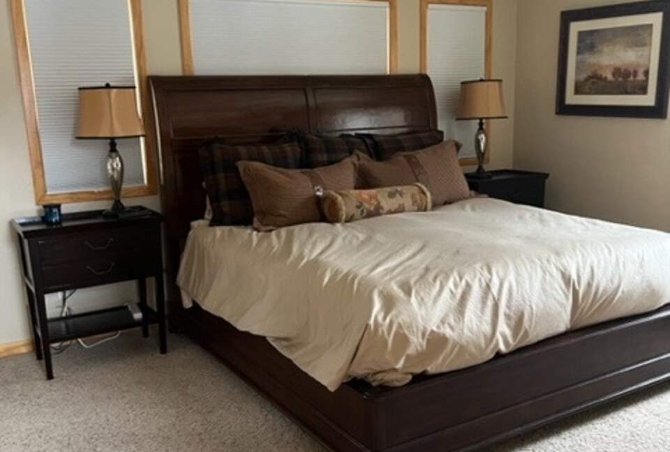 Luxury Slopeside Village Condo - Winter Park, Colorado