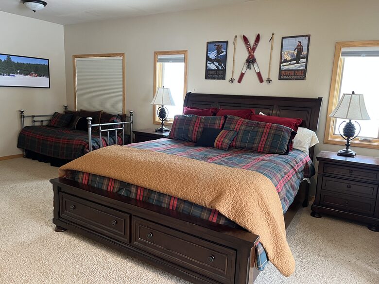 Luxury Slopeside Village Condo - Winter Park, Colorado