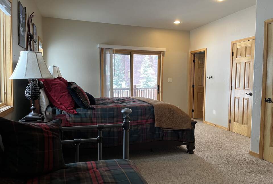 Luxury Slopeside Village Condo - Winter Park, Colorado