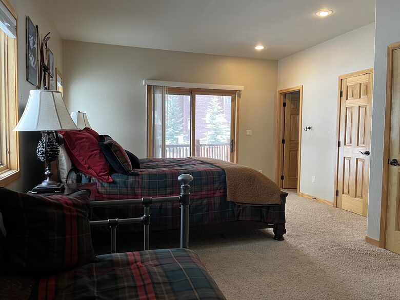 Luxury Slopeside Village Condo - Winter Park, Colorado