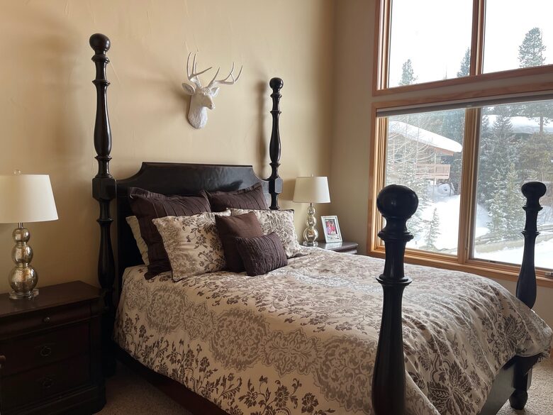 Luxury Slopeside Village Condo - Winter Park, Colorado