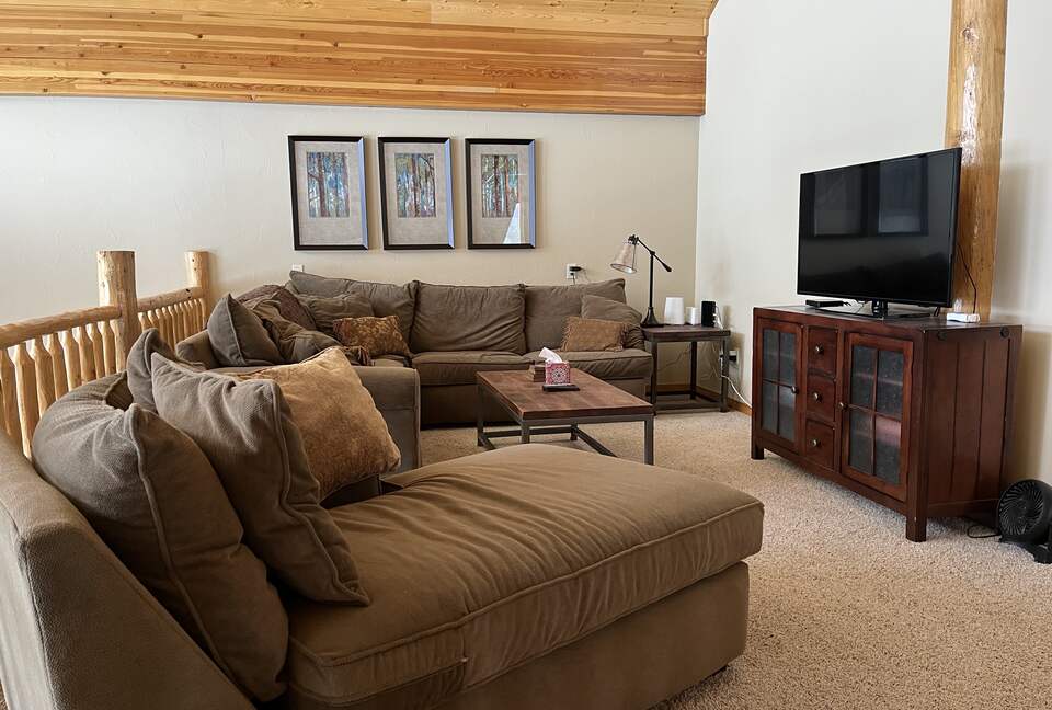 Luxury Slopeside Village Condo - Winter Park, Colorado