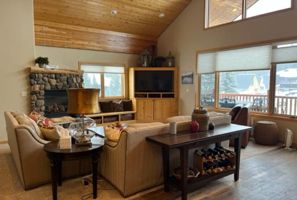 Luxury Slopeside Village Condo - Winter Park, Colorado