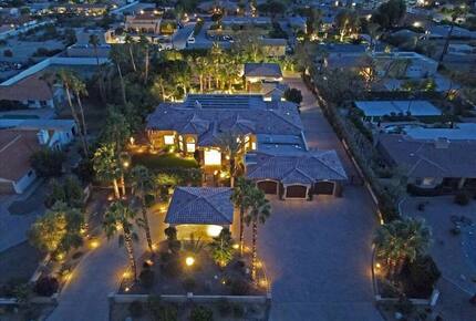 Palm Desert Tropical Estate Loaded with Amenities - Palm Desert, California