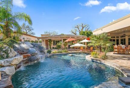 Palm Desert Tropical Estate Loaded with Amenities - Palm Desert, California