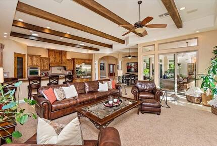 Palm Desert Tropical Estate Loaded with Amenities - Palm Desert, California