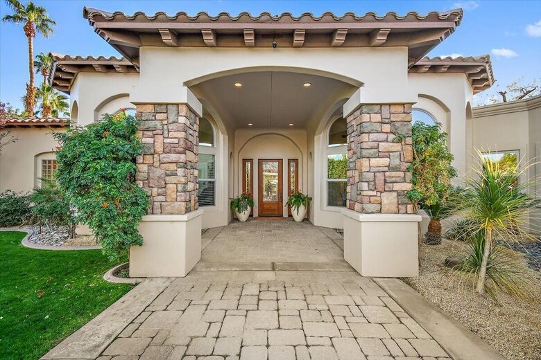 Palm Desert Tropical Estate Loaded with Amenities - Palm Desert, California