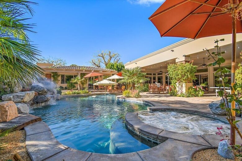 Palm Desert Tropical Estate Loaded with Amenities - Palm Desert, California