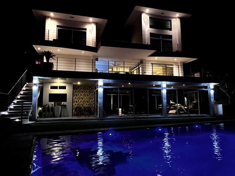 Casa Om | Luxury Villa with Infinity Pool - Ciudad Colón, Costa Rica