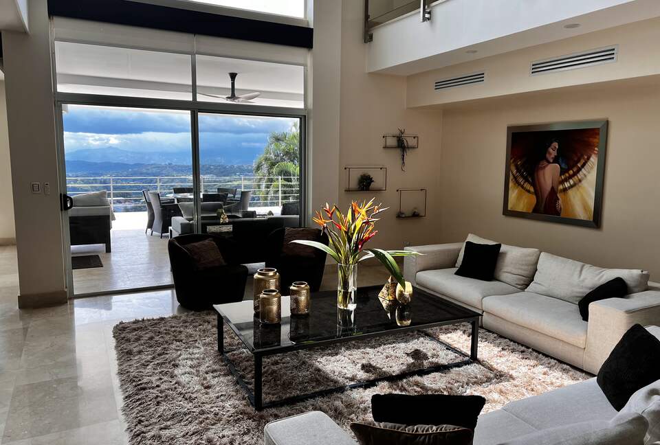 Casa Om | Luxury Villa with Infinity Pool - Ciudad Colón, Costa Rica