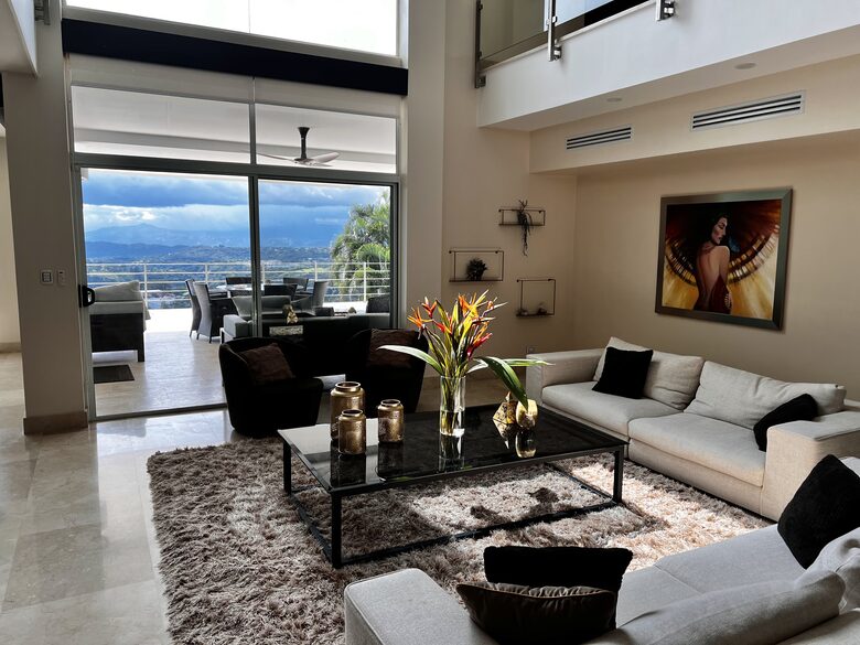 Casa Om | Luxury Villa with Infinity Pool - Ciudad Colón, Costa Rica