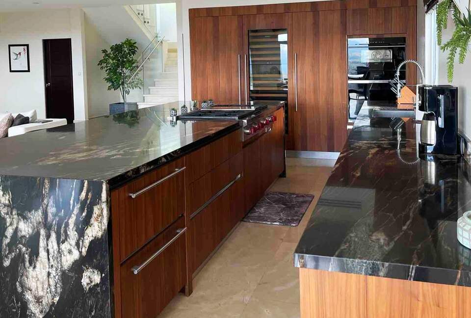 Casa Om | Luxury Villa with Infinity Pool - Ciudad Colón, Costa Rica