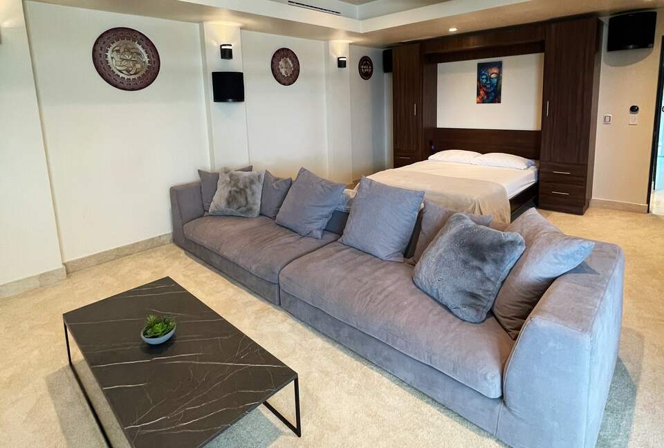 Casa Om | Luxury Villa with Infinity Pool - Ciudad Colón, Costa Rica