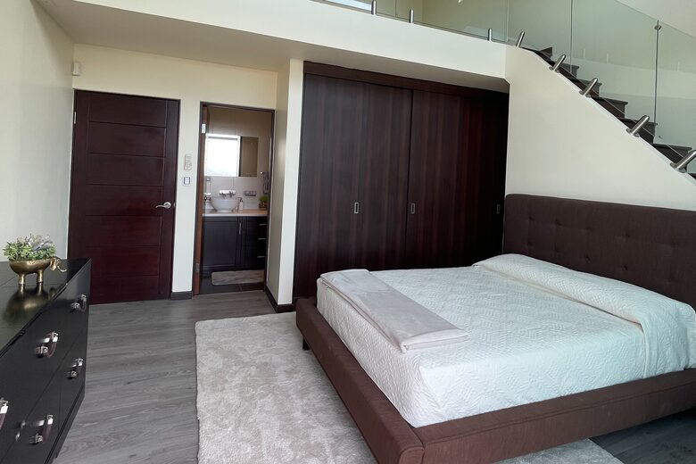 Casa Om | Luxury Villa with Infinity Pool - Ciudad Colón, Costa Rica