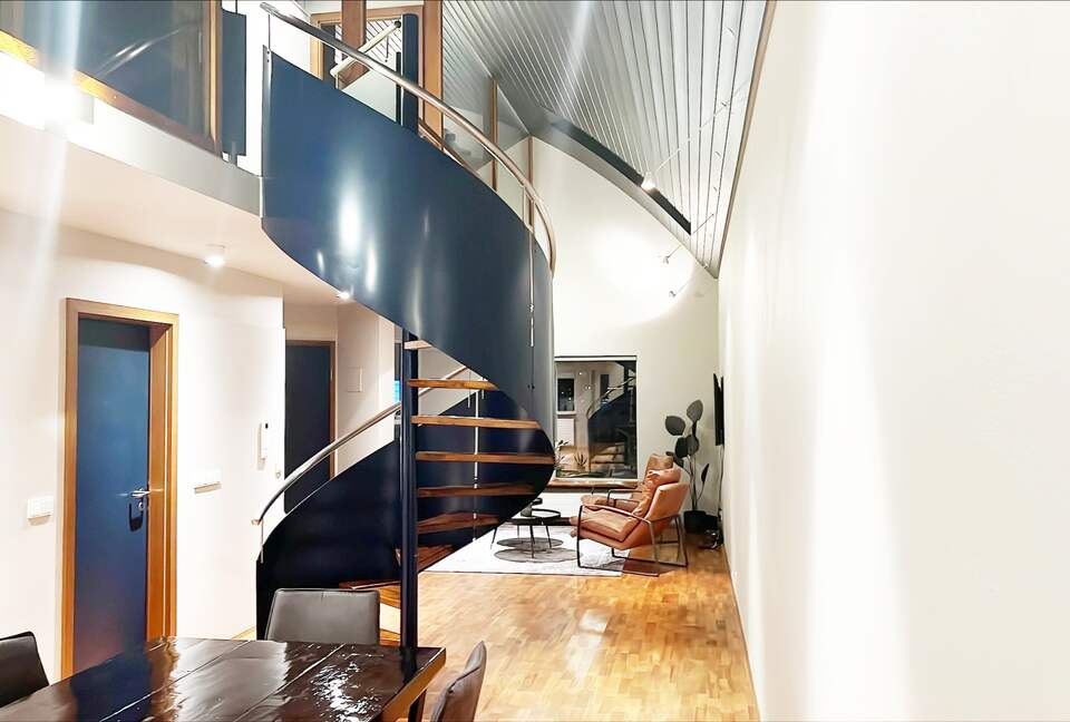 Reykjavik Center Penthouse | Incredible Location just steps from everything! - Reykjavík, Iceland