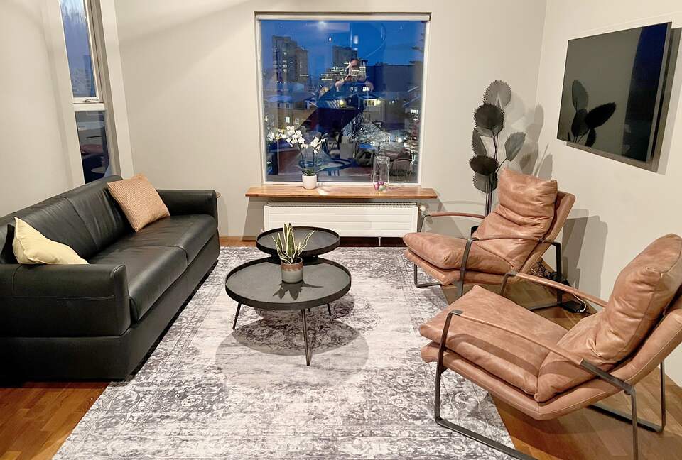Reykjavik Center Penthouse | Incredible Location just steps from everything! - Reykjavík, Iceland
