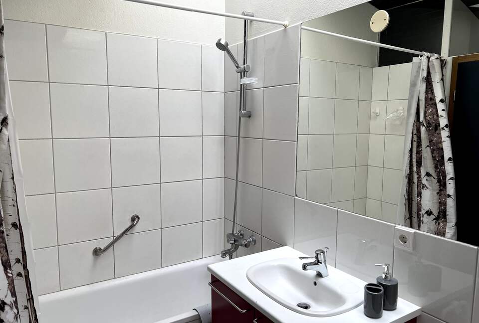 Reykjavik Center Penthouse | Incredible Location just steps from everything! - Reykjavík, Iceland