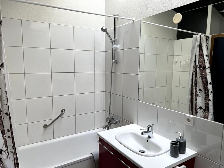 Reykjavik Center Penthouse | Incredible Location just steps from everything! - Reykjavík, Iceland