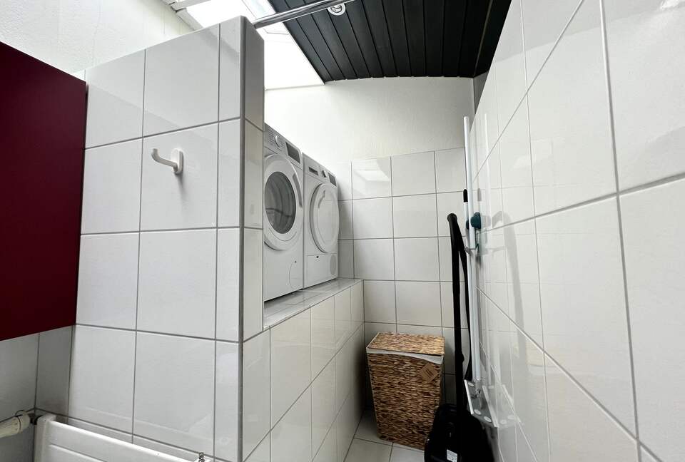 Reykjavik Center Penthouse | Incredible Location just steps from everything! - Reykjavík, Iceland