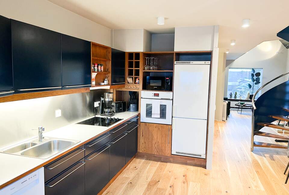 Reykjavik Center Penthouse | Incredible Location just steps from everything! - Reykjavík, Iceland