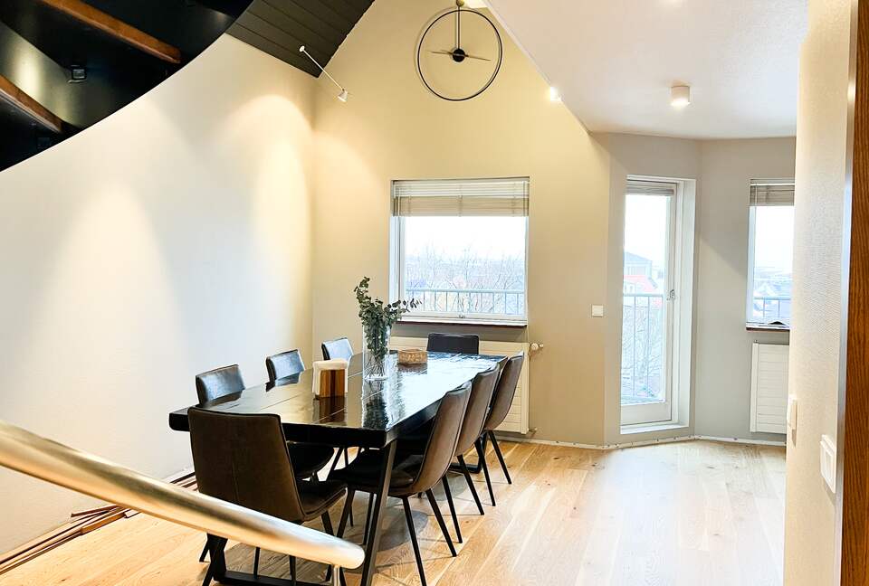 Reykjavik Center Penthouse | Incredible Location just steps from everything! - Reykjavík, Iceland