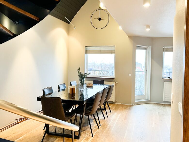 Reykjavik Center Penthouse | Incredible Location just steps from everything! - Reykjavík, Iceland