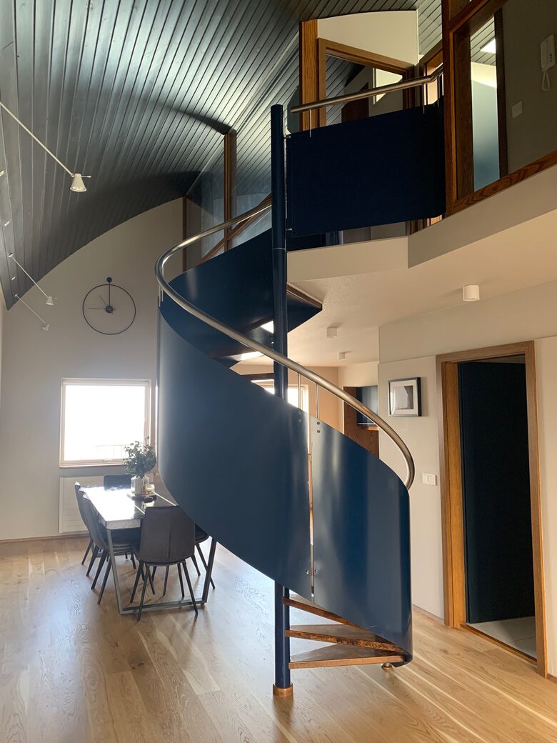 Reykjavik Center Penthouse | Incredible Location just steps from everything! - Reykjavík, Iceland