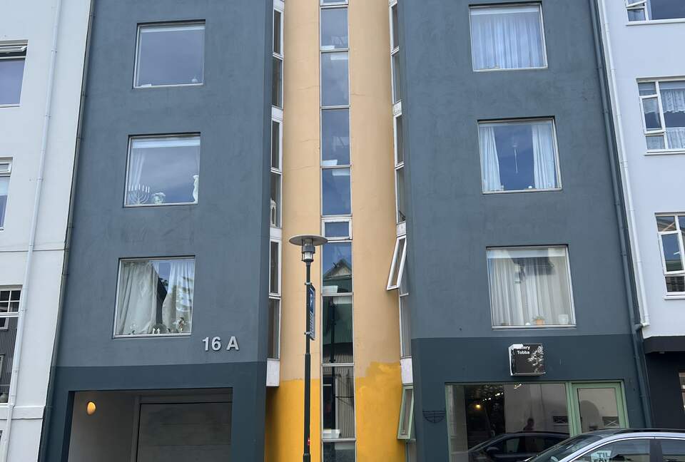 Reykjavik Center Penthouse | Incredible Location just steps from everything! - Reykjavík, Iceland