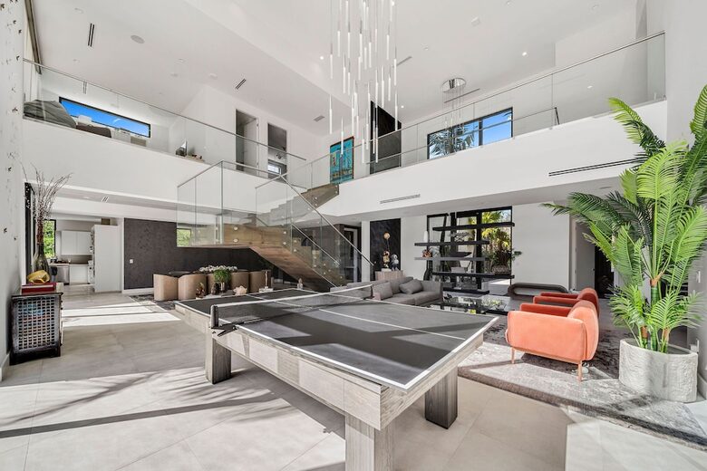 The Oasis at Moss Ranch - Pinecrest, Florida