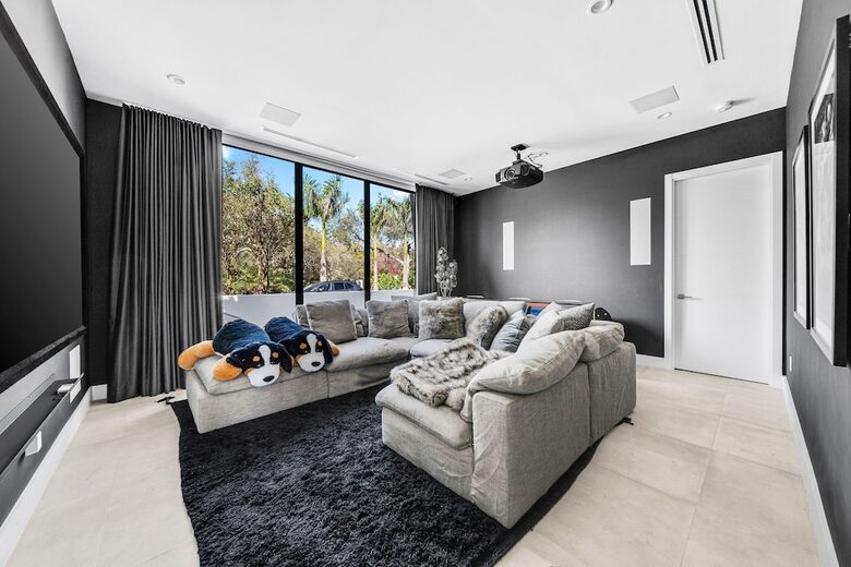 The Oasis at Moss Ranch - Pinecrest, Florida