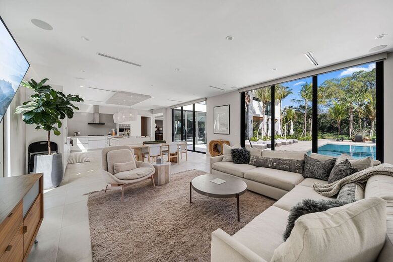 The Oasis at Moss Ranch - Pinecrest, Florida